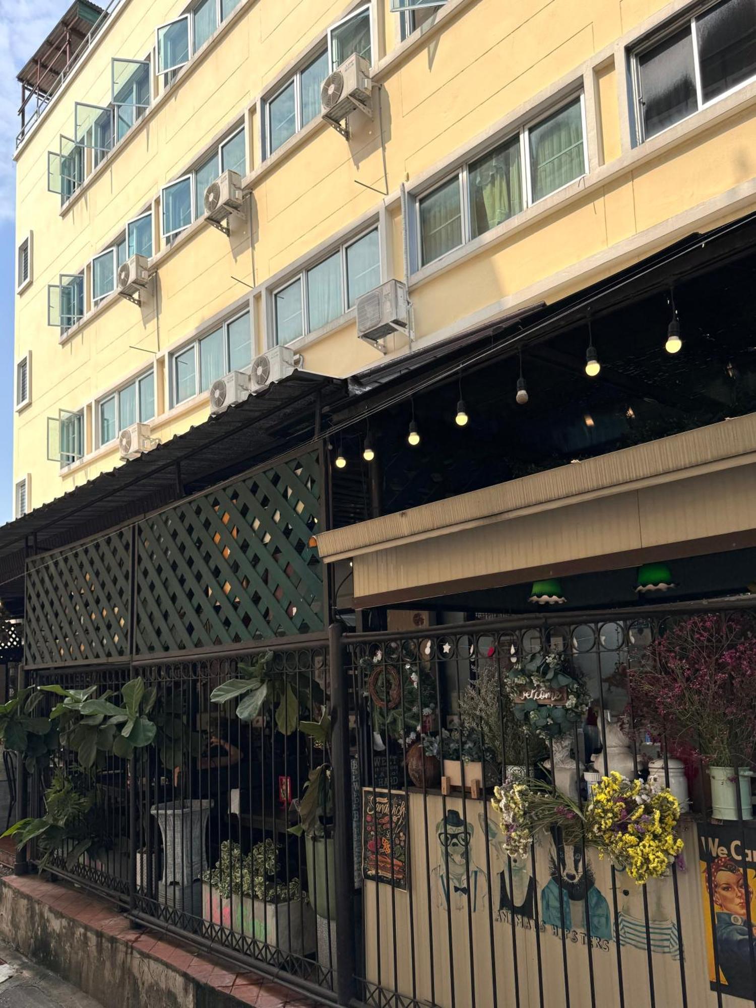Kc Guest House Bangkok Exterior foto